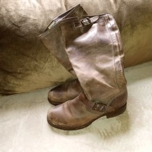 Frye Veronica tall size 8
